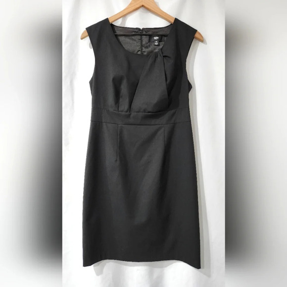 Mossimo Supply Co. Dresses & Skirts - Sleeveless Lined Little Black Dress Size 8 Classic LBD Career Special‎ Occasion